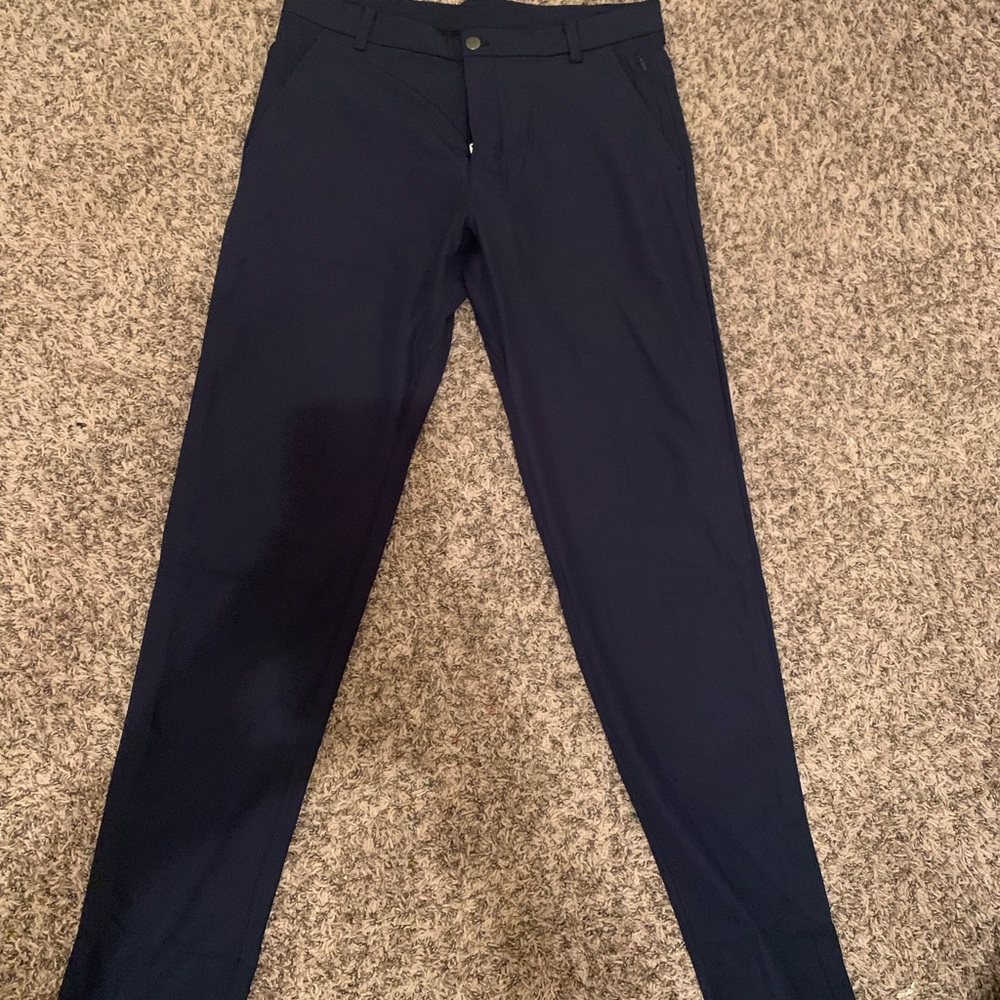 Lululemon men’s commission pants. Tags on never worn